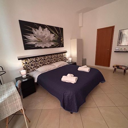 Benvenuti Al Sud Bed & Breakfast Brindisi Exterior photo